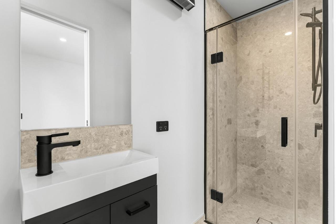 Cbd Contemporary Comfort Townhouse 2 Bed 2Bath Christchurch Eksteriør billede